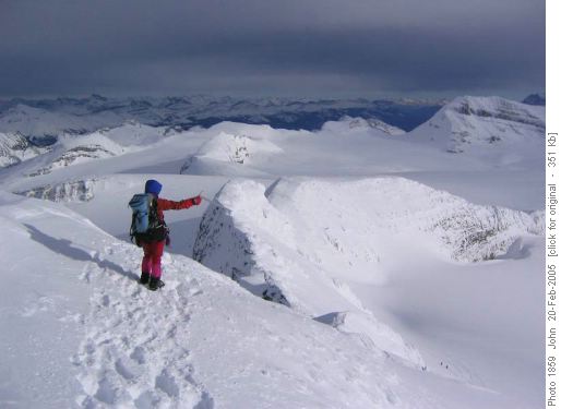 Descending SE ridge Mt. Balfour