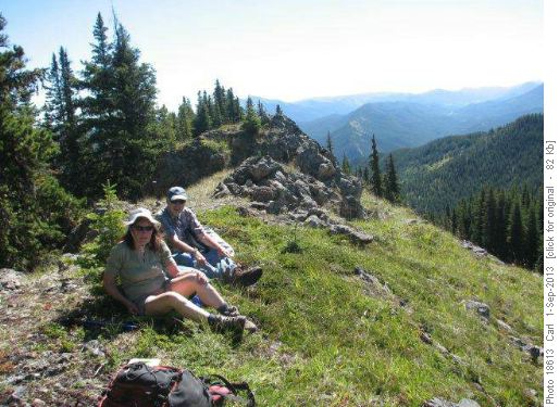 Val and Klaus lunch on the ridge