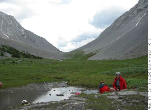 Meadows leading to Rummel pass