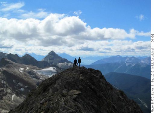 Looking South from the summit of Kiwetinok Peak