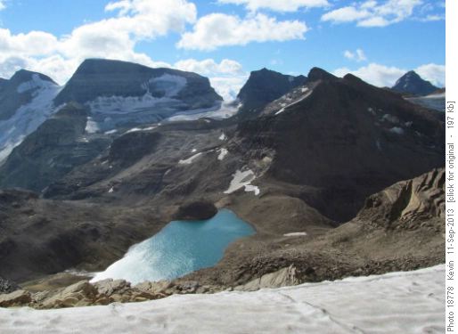 Kiwetinok Lake from the ridge below Kiwetinok Peak