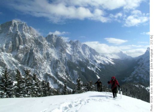 Heading towards the summit cairn at the North end of the ridge