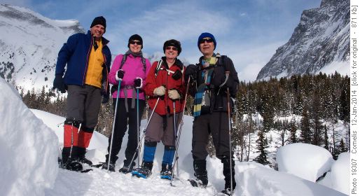 Lunch on the SW Elephant Rocks: Cornelis, Teresa, Barb and Mohsen.