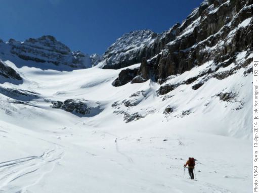 The upper vallley leading to the Niblock Whyte Col
