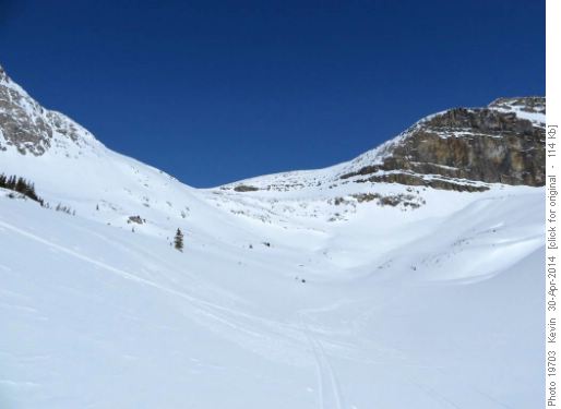 Looking back up to the Cirque Observation Col from the lower bowl