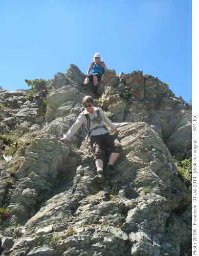 A bit of a scramble on N.E ridge