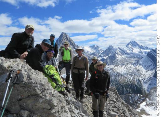 warm and windless on the summit of Smutwood Peak