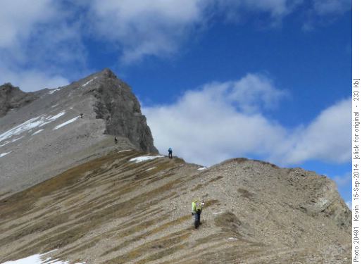 Heading up to the summit of Smutwood Peak