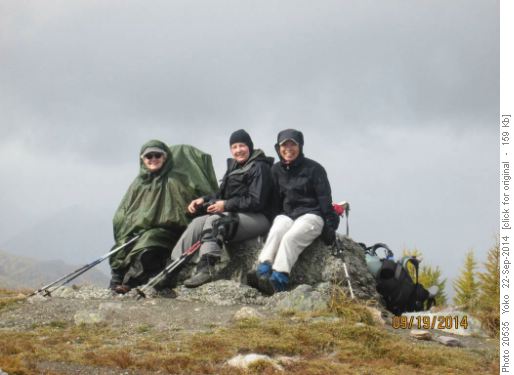 Carmie, Alicja, Yoko at Healy Pass