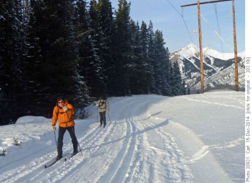 Topping out the first hill on Elk Pass trail (Indefatigable in bkg)
