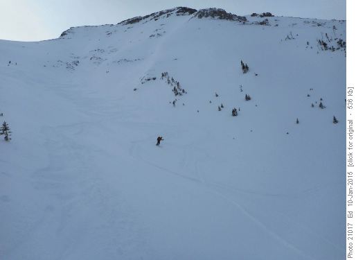 The descent chute with poor wind affected snow making the descent a knee burning challenge. Philip makes it look oh so easy