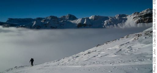 Dolomite circuit ascending to ridge west and above Katherine Lake.