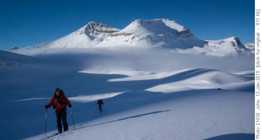 Dolomite circuit ascending to second pass.