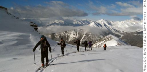 Ramblers arrive at ridge above Purple Bowl