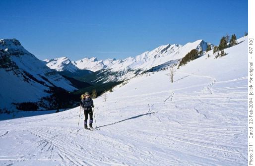 Returning from Skoki Lodge