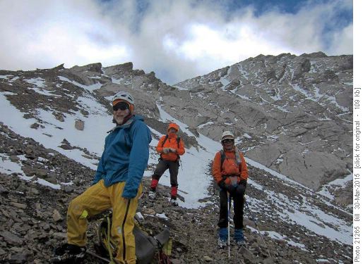 {256 Arnold W}, {607 Damian G} and {168 Sim G} with the north ridge of Fable behind