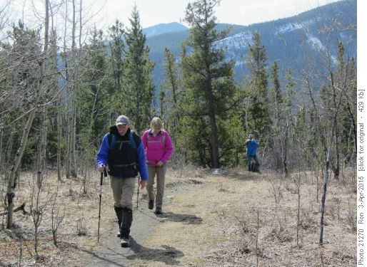 Dry path along the Elbow Trail: Bill, Madeleine & Francisco