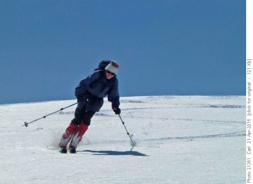 Manfred skiing above Bow Hut