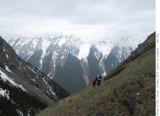 Hiking out the upper part of Grizzly Creek valley