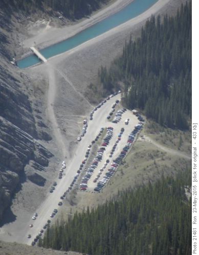A very busy Goat Creek parking lot (from EEOR).