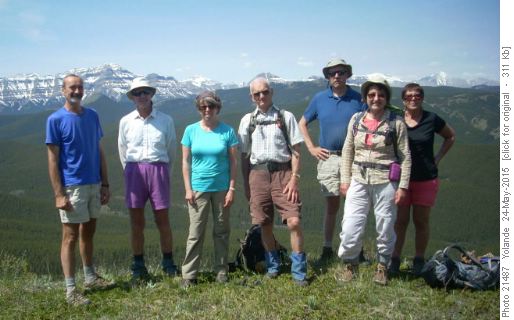 Missinglink Mt. group at lunch spot