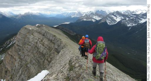 Starting the descent along the ridge