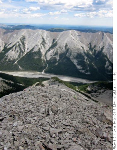 Ascending to Fullerton SE ridge from Nihahi creek