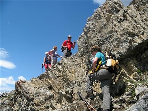 Kent ridge a break in the cliff below the summit