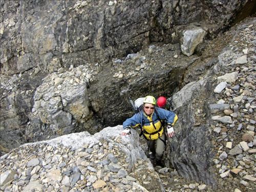 {581 Sus Mcc} exiting the chimney below Mount Noyes summit block.