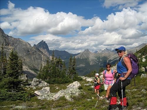 On the way to Verdant pass