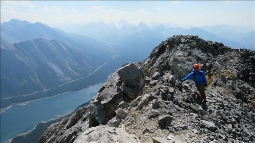 JM on the ridge between the false and true summit of Nestor