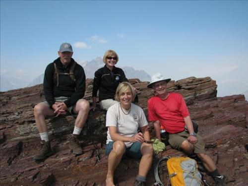 Bill, Ginger, Madeleine, Carl on Scenic Point summit