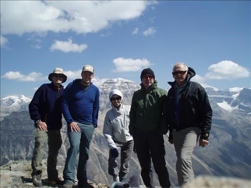 {1638 Larry Dziuba}, {1703 Jean-Michel Longval}, {1063 Inge Stolz}, {607 Damian Gannon}, {199 Terry Manning} on Vermilion Peak