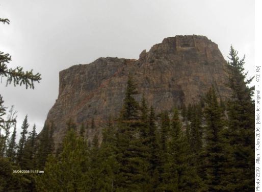 Main cliff band to ascend Goat Plateau