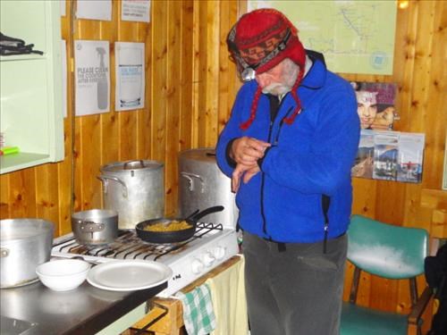 Hilda_Creek_Hostel_Precision_Cooking_by_Chef_John
