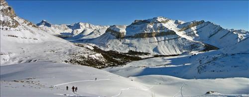 Boulder Pass & Mt. Redoubt from slopes of Richardson Ridge