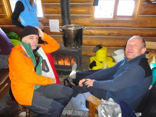 {607 da gan} and {906 c vo} warm up in Elk Lakes Hut, BC
