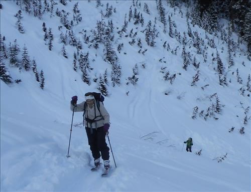 Elzbieta and Carmie on the uptrack 