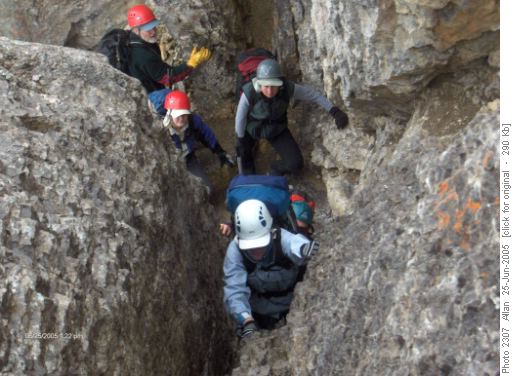 Narrow chimney to ascend North peak of Mt Edith