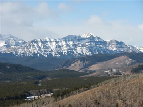 Bluerock Mountain and Missinglink Mountain from High Noon Hills