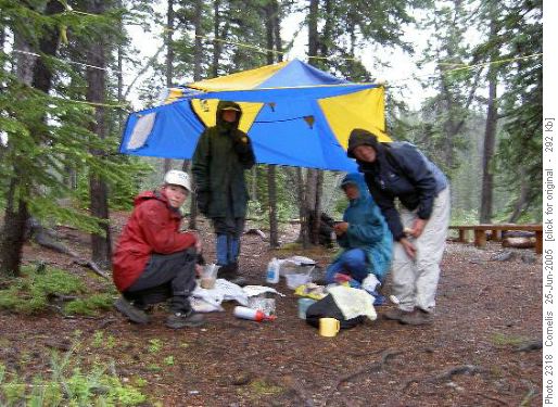 Karen, Gail, Alistair and Susan preparing breakfast Saturday morning
