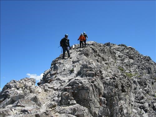 Greg, Marg and Arnold heading down from the summit of Mt Baldy