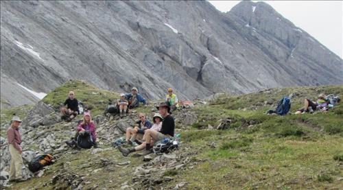 Lunch just above Upper Headwall Lake