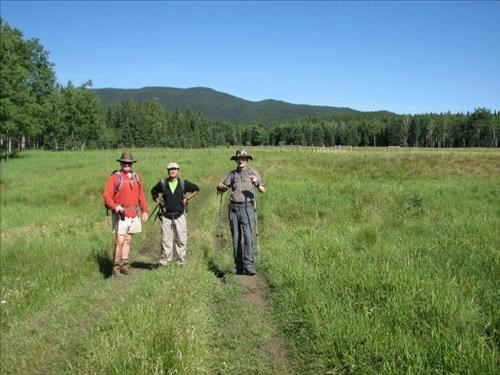 {220 jim pat}, {329 rob hug} and {404 pet min} at trailhead--ridge route on skyline