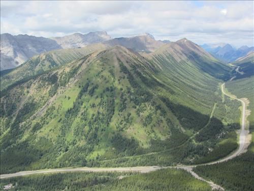 View of Grizzly Ridge, Highwood Ridge and Highwood Pass from West Lipsett