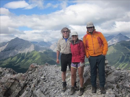 {413 Gary Luz}, {581 Sus Mcc} and {532 John Du} summit "Wasootch" peak