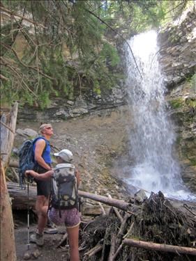 {413 Gar Luz} and {581 Sus Mcc} at Troll falls
