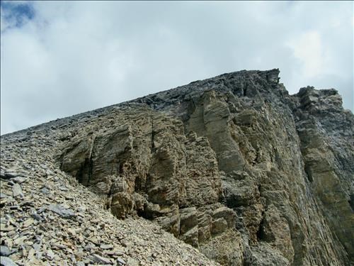 The final slope from the col to the summit