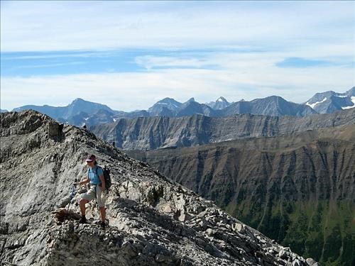 Rosanne on the ridge between the main and east summits