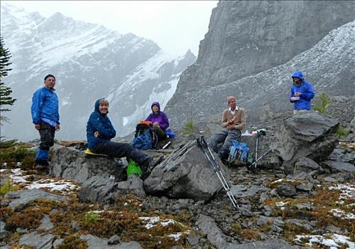 It started snowing just below the col where we took a snack break.